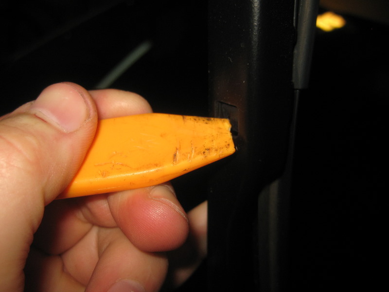 2012-2015-VW-Passat-Windshield-Window-Wiper-Blades-Replacement-Guide-007