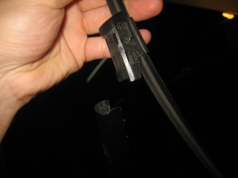 20122015VWPassatWindshieldWindowWiperBladesReplacementGuide008