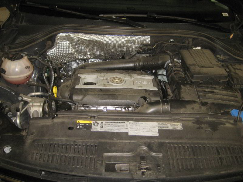 VWTiguanEngineOilChangeGuide001