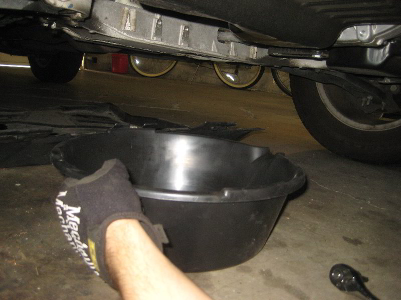 VWTiguanEngineOilChangeGuide018