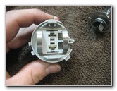 VW-Tiguan-Headlight-Bulbs-Replacement-Guide-012