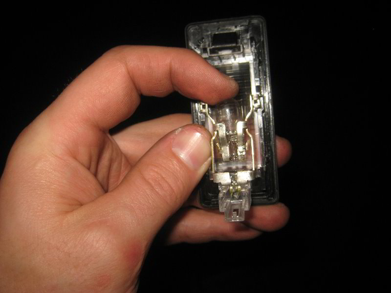 VW-Tiguan-License-Plate-Light-Bulbs-Replacement-Guide-016