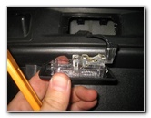 VW-Tiguan-License-Plate-Light-Bulbs-Replacement-Guide-008