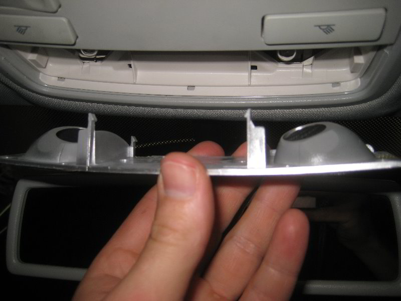 VW-Tiguan-Map-Light-Bulbs-Replacement-Guide-015