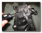 Volvo-XC60-Headlight-Bulbs-Replacement-Guide-013