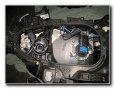 Volvo-XC60-Headlight-Bulbs-Replacement-Guide-017