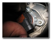 Volvo-XC60-Headlight-Bulbs-Replacement-Guide-029