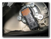 Volvo-XC60-Headlight-Bulbs-Replacement-Guide-030