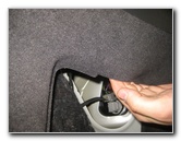 Volvo-XC60-Rear-Turn-Signal-Tail-Light-Bulbs-Replacement-Guide-014