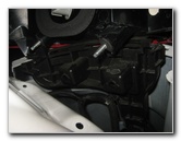 Volvo-XC60-Rear-Turn-Signal-Tail-Light-Bulbs-Replacement-Guide-040