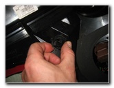 Volvo-XC60-Rear-Turn-Signal-Tail-Light-Bulbs-Replacement-Guide-054