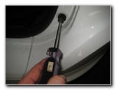 Volvo-XC60-Rear-Turn-Signal-Tail-Light-Bulbs-Replacement-Guide-067