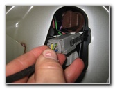 Volvo-XC60-Rear-Turn-Signal-Tail-Light-Bulbs-Replacement-Guide-070