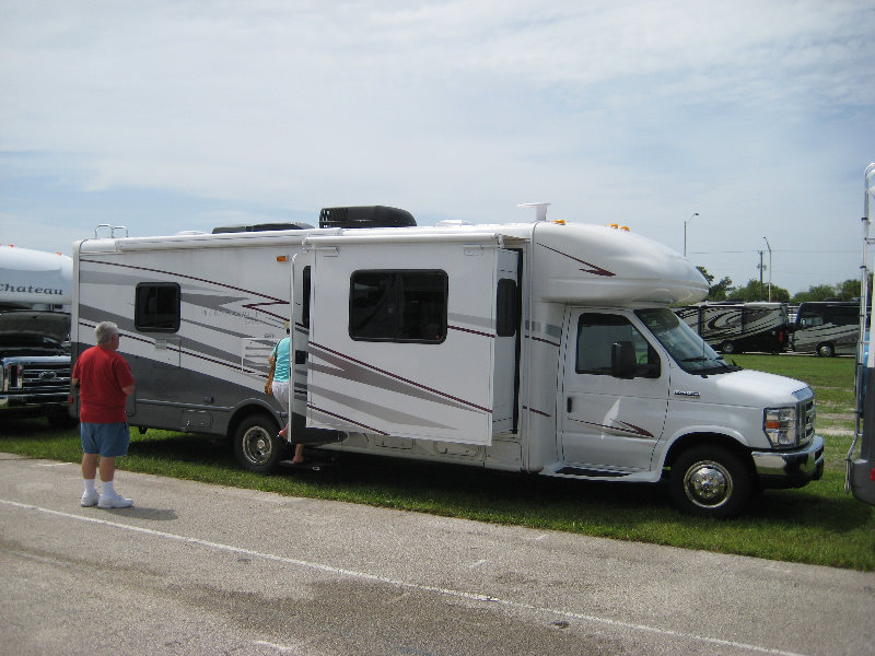 West-Palm-Beach-Summer-RV-Show-South-Florida-Fairgrounds-027