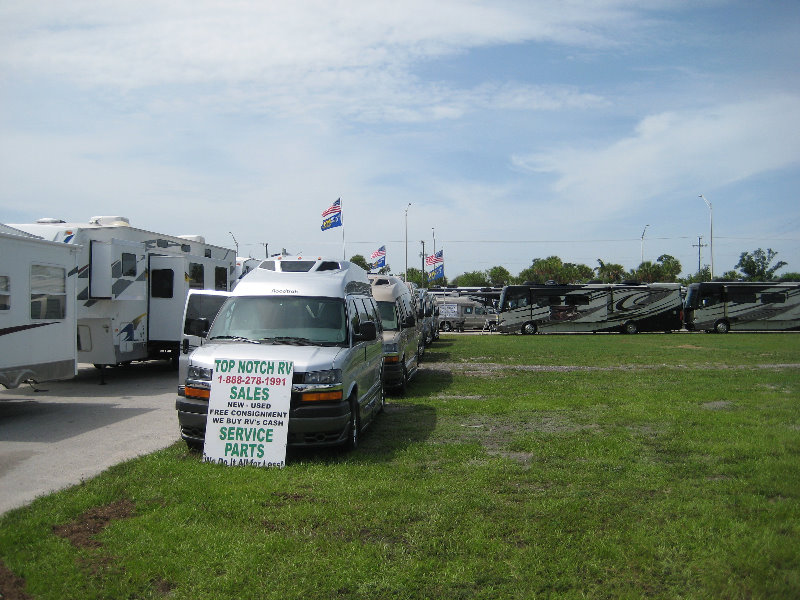 West-Palm-Beach-Summer-RV-Show-South-Florida-Fairgrounds-032