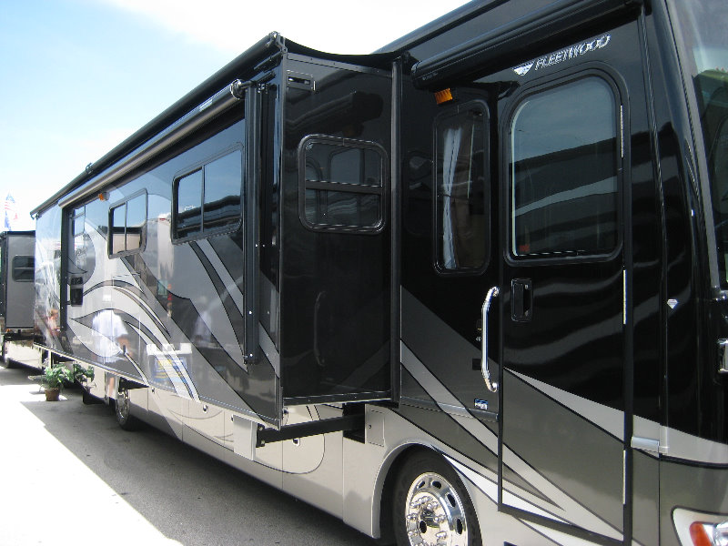 West-Palm-Beach-Summer-RV-Show-South-Florida-Fairgrounds-063