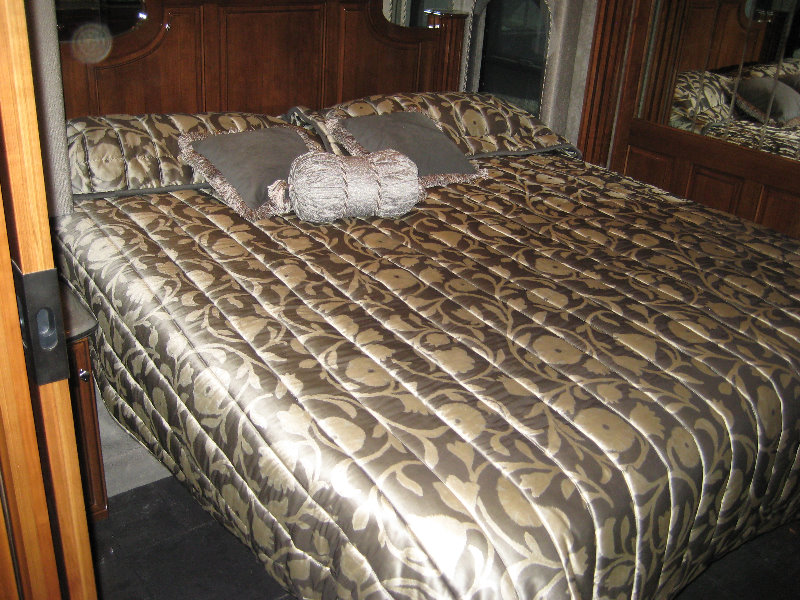 West-Palm-Beach-Summer-RV-Show-South-Florida-Fairgrounds-066