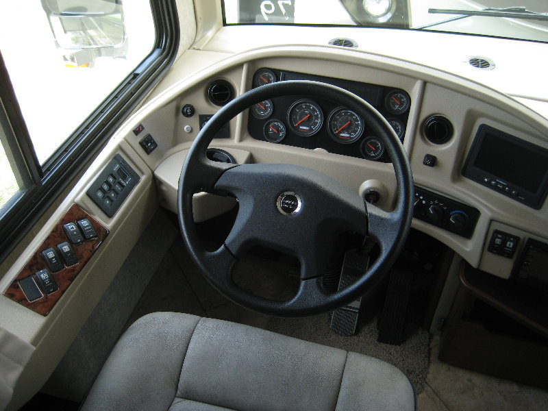 West-Palm-Beach-Summer-RV-Show-South-Florida-Fairgrounds-075