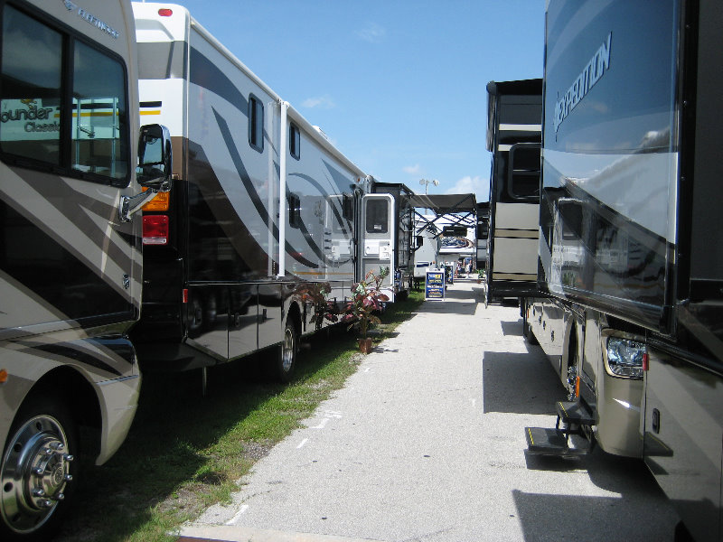 West-Palm-Beach-Summer-RV-Show-South-Florida-Fairgrounds-076