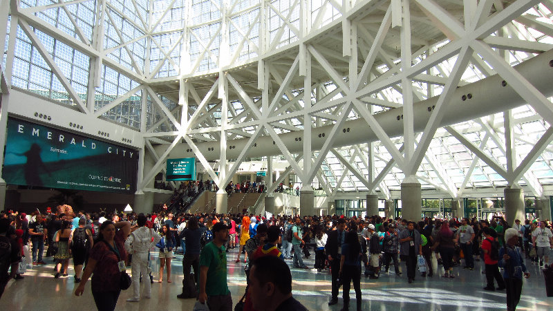 2016-WonderCon-Convention-Los-Angeles-California-015