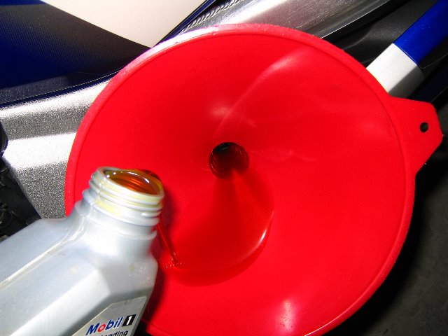 Yamaha-R6-Sportbike-Oil-Change-031